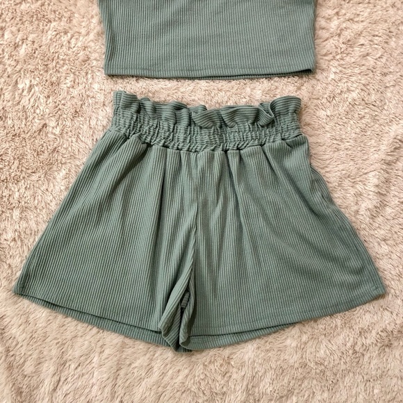 SHEIN Ribbed Knit Co-Ord Set - Picture 4 of 5